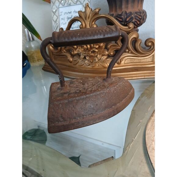 Sad Iron Antique Cast Flat Iron Rope Braid Grip Handle 8 Lb Ornate Brown 6" Inch - Picture 5 of 16